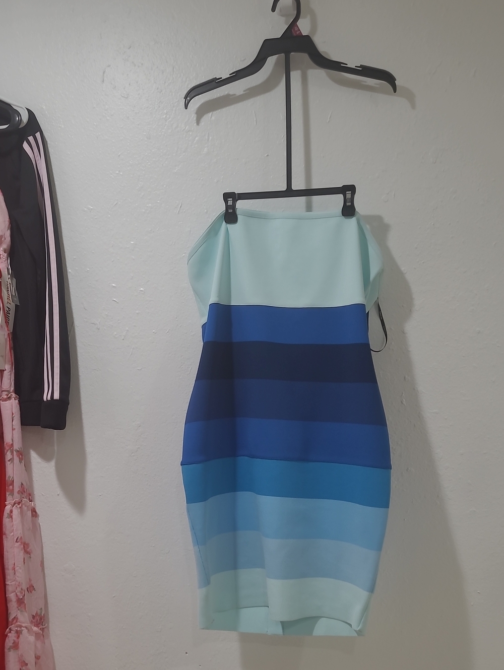 bebe Strapless Ombre Band Dress in Aqua and Blue Tones